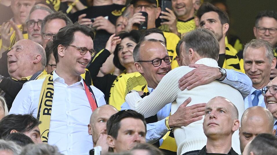 Partei- und BVB-Freunde: Friedrich Merz (Mitte) und Hans-Joachim Watzke (Archivfoto). Partei- und BVB-Freunde: Friedrich Merz (Mitte) und Hans-Joachim Watzke (Archivfoto).