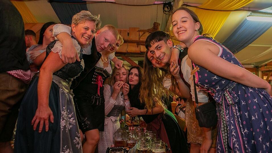 Die Partybilder vom Sonntag, 14. August 2022, aus dem Festzelt Reisinger.