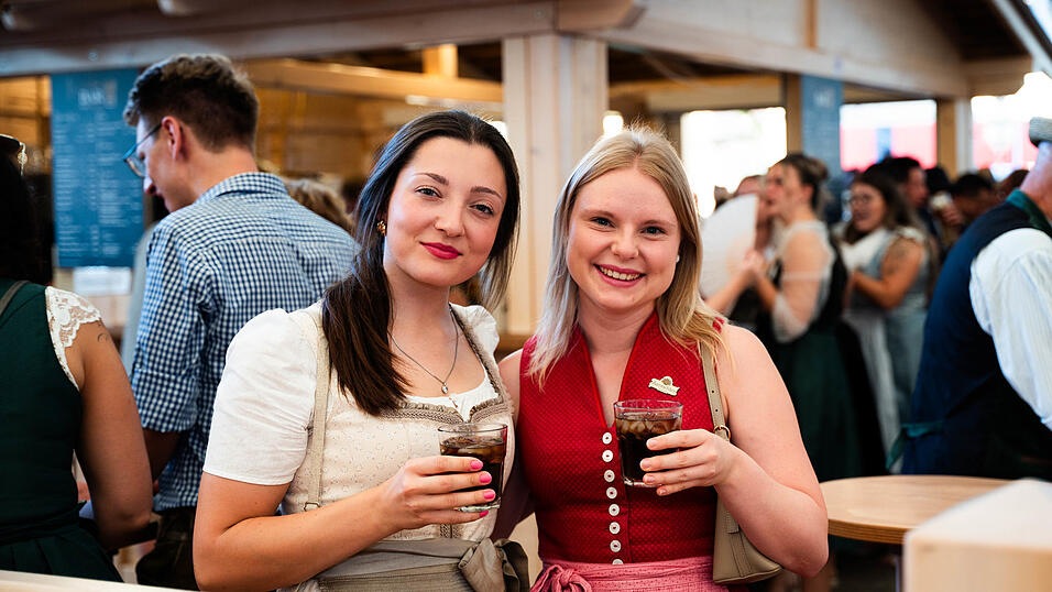 Die Partybilder vom Freitag, 14. August, aus dem Festzelt Reisinger. Die Partybilder vom Freitag, 14. August, aus dem Festzelt Reisinger.
