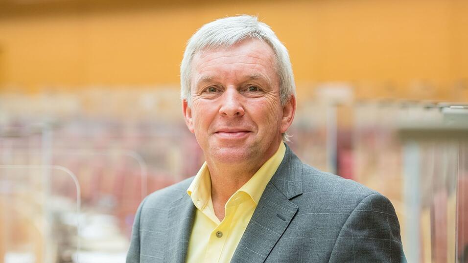 Der AfD-Abgeordnete Ralf Stadler ist unter anderem wegen Volksverhetzung zu einer Geldstrafe verurteilt worden. Er kündigte Rechtsmittel an. (Archivbild) Der AfD-Abgeordnete Ralf Stadler ist unter anderem wegen Volksverhetzung zu einer Geldstrafe verurteilt worden. Er kündigte Rechtsmittel an. (Archivbild)
