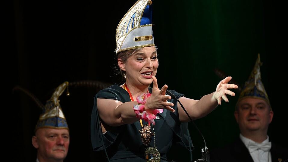 Schulze ging nach der Verleihung des Ordens in die B&uuml;tt.