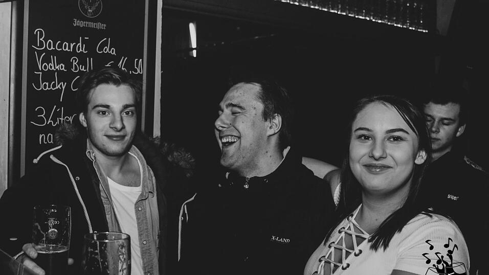 Beste Stimmung am Wochenende im Never Loose in Straubing.