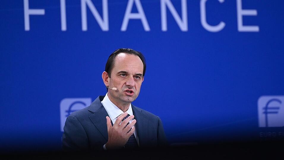 Bafin-Pr&auml;sident Mark Branson sieht bei offenen Immobilienfonds Risiken f&uuml;r Privatanleger (Archivbild)