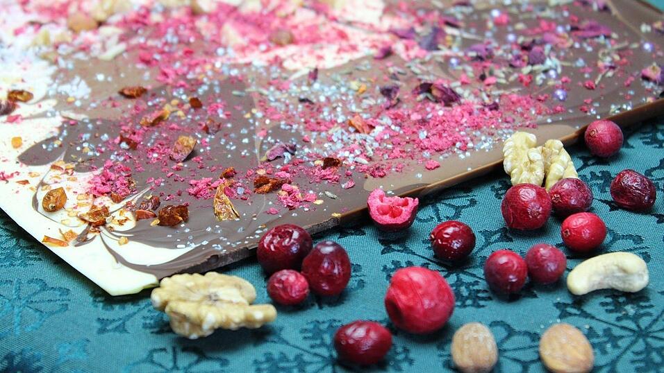 Schokoladenbruch gehört zu den beliebtesten Weihnachtsleckereien überhaupt.