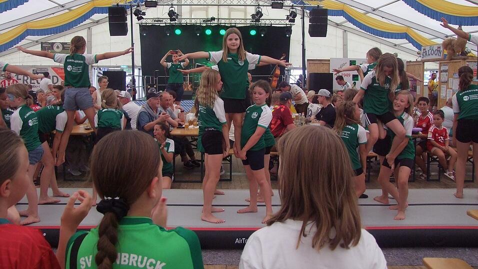 Bei den Auftritten der Sparte Kinderturnen standen Spa&szlig;, Spiel und Sport im Vordergrund.