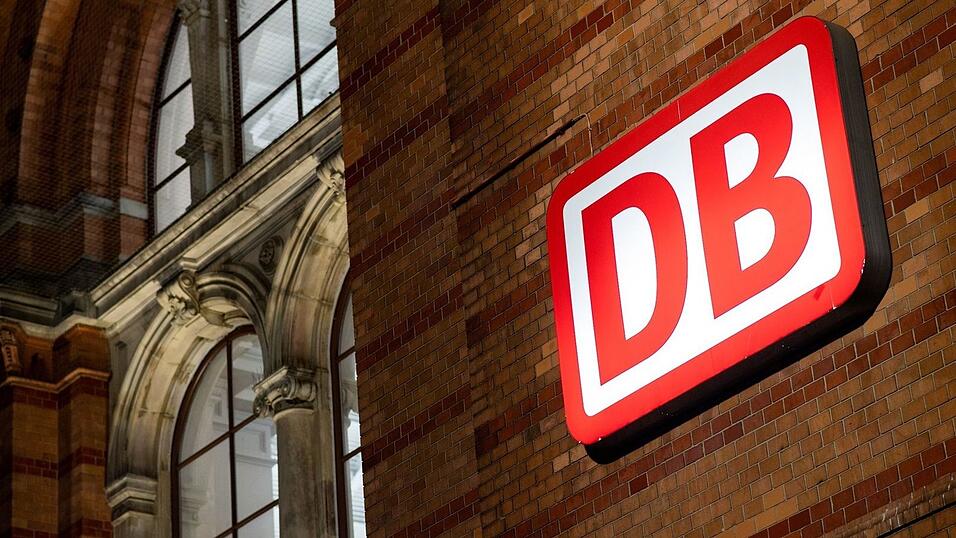 Das Logo der Deutschen Bahn (DB).