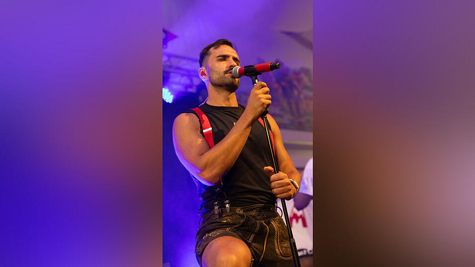 Die Partybilder vom Dienstag, 11. August, aus dem Festzelt Greindl. Die Partybilder vom Dienstag, 11. August, aus dem Festzelt Greindl.