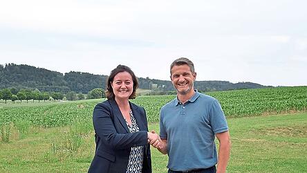 Die neuen Chefs im Schulverband Kronwinkl: Vorsitzender Max Kofler (r.) und die neue stellvertretende Vorsitzende Sigrid Maier.