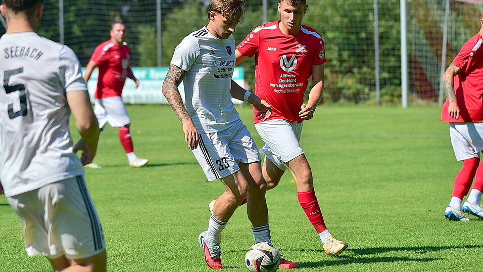 Marius Weiderer erzielte mit seinem &uuml;berhaupt erst vierten Treffer f&uuml;r den TSV Seebach seit 2022 das Siegtor zum 1:0 gegen den TSV Bad Abbach.