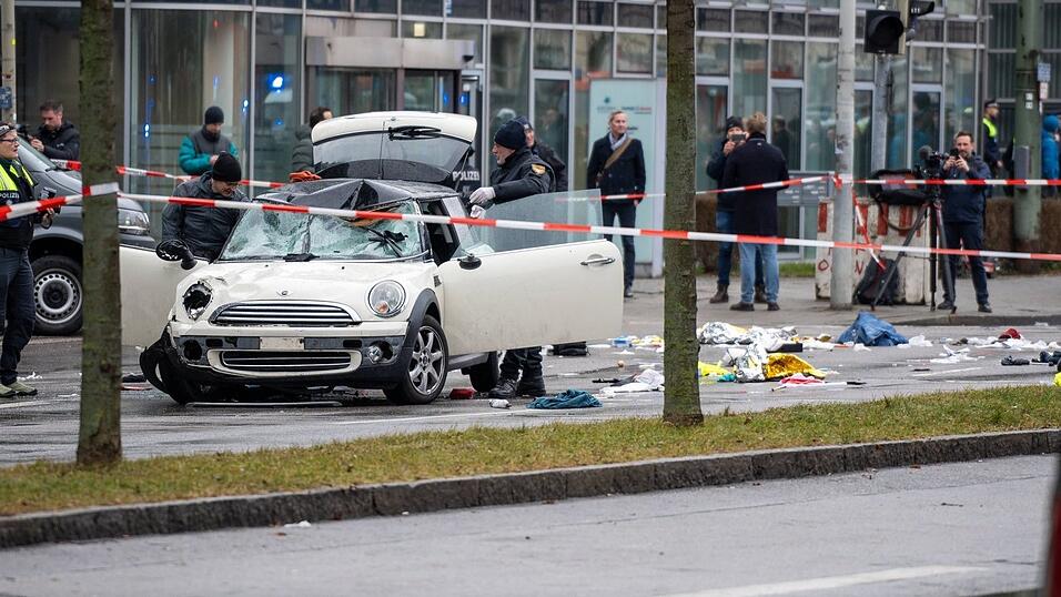 Nach mehreren Anschlägen, wie beispielsweise hier die Auto-Attacke im Februar dieses Jahres in München, Angriffen und Anschlagsversuchen sind die Sicherheitsbehörden in Bayern zusätzlich alarmiert.