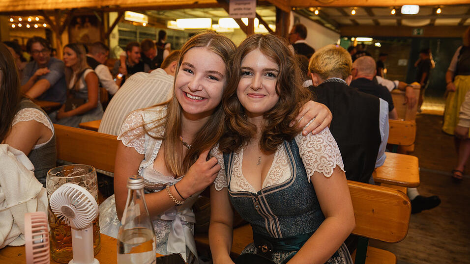 Die Partybilder vom Sonntag, 18. August, aus dem Festzelt Nothaft. Die Partybilder vom Sonntag, 18. August, aus dem Festzelt Nothaft.
