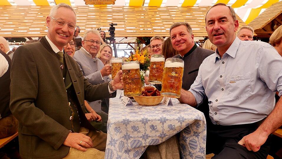 Die Er&ouml;ffnung des G&auml;ubodenvolksfest 2024.