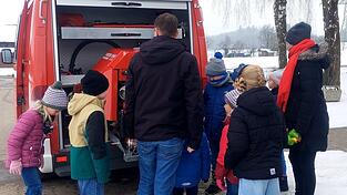 Das Feuerwehrauto ist Thema der nächsten Gruppenstunde. Das Feuerwehrauto ist Thema der nächsten Gruppenstunde.