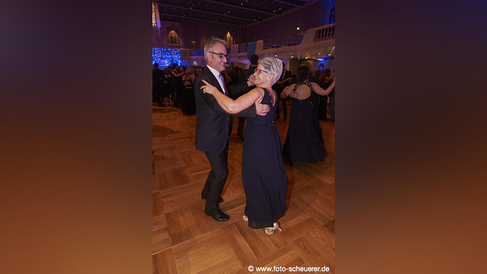 Feiern k&ouml;nnen sie, die Wirtschaftsjunioren - hier ist der Beweis!