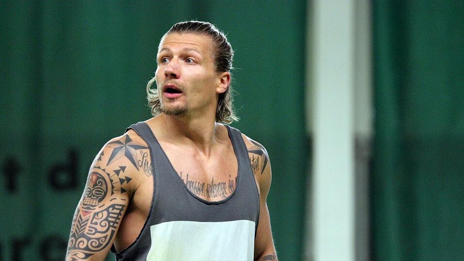 Wir haben Tigers-St&uuml;rmer Ren&eacute; R&ouml;thke beim 'Rock Your Body'-Bootcamp besucht. (Foto: Fabian Ro&szlig;mann)