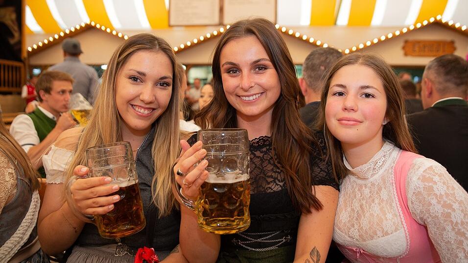 Die Partybilder vom Freitag, 12. August 2022, aus dem Festzelt Nothaft.