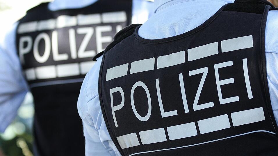Die Einsatzkräfte der Bundespolizei überwachen die Einhaltung des Verbotes. (Archiv)