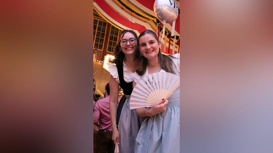Die Partybilder vom Freitag, 15. August, aus dem Festzelt Krönner. Die Partybilder vom Freitag, 15. August, aus dem Festzelt Krönner.