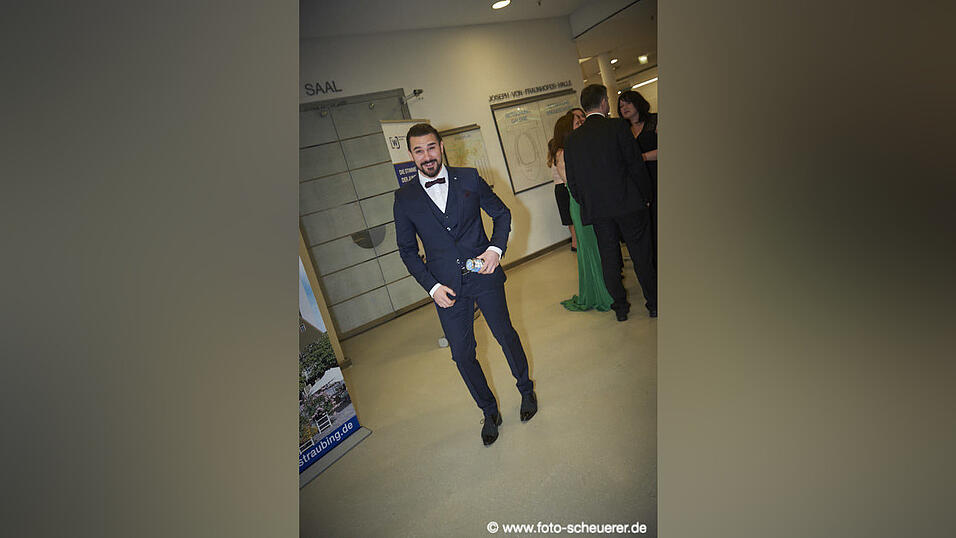 Feiern k&ouml;nnen sie, die Wirtschaftsjunioren - hier ist der Beweis!