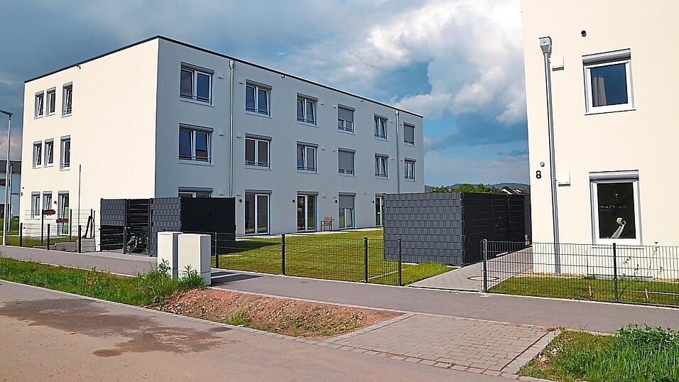 24 neue barrierefreie Appartements bietet die KJF. Den Bewohnern von Sankt Klara will man hier ein selbstbestimmtes Leben ermöglichen. 24 neue barrierefreie Appartements bietet die KJF. Den Bewohnern von Sankt Klara will man hier ein selbstbestimmtes Leben ermöglichen.