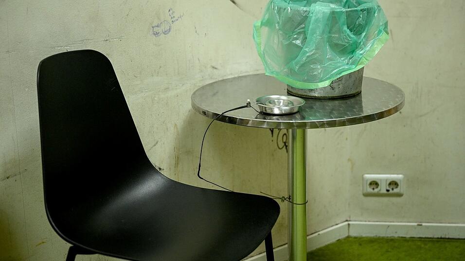 Im Konsumraum können Abhängige legal ihre Pfeife rauchen, ohne Konsequenzen fürchten zu müssen.