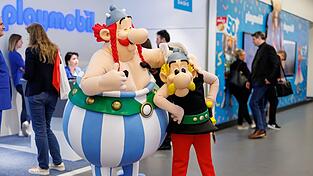 Der gro&szlig;e Gallier Obelix ist neben seinem besten Freund Asterix eine der Hauptfiguren des Kult-Comics, den Ren&eacute; Goscinny und Albert Uderzo 1959 gemeinsam geschaffen hatten. (Archivbild)