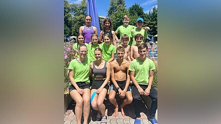 13 Schwimmer des SSC Landau starteten mit großem Erfolg bei der Niederbayerischen Langbahnmeisterschaft.