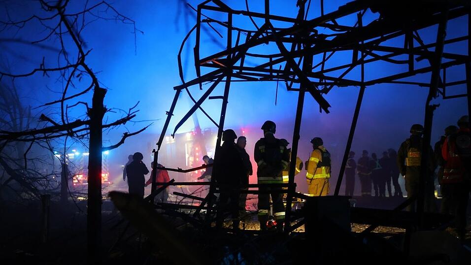 Jeden Tag richtet Russland Zerstörungen in der Ukraine an. US-Präsident Trump will den Krieg stoppen. Jeden Tag richtet Russland Zerstörungen in der Ukraine an. US-Präsident Trump will den Krieg stoppen.