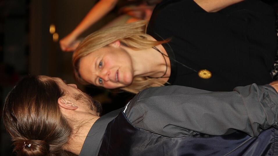 Die Bilder vom Abschlussball der Tanzschule Seidel in der Fraunhofer-Halle am 28. November. Die Bilder vom Abschlussball der Tanzschule Seidel in der Fraunhofer-Halle am 28. November.