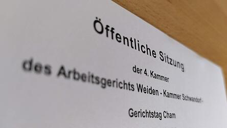 Ein Tscheche wehrt sich gegen seine K&uuml;ndigung vor dem Chamer Arbeitsgericht. Zumindest eine Abfindung holt er noch raus.