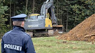 Die Polizei hatte die Sucharbeiten nach einem konkreten Hinweis gestartet. Die Polizei hatte die Sucharbeiten nach einem konkreten Hinweis gestartet.