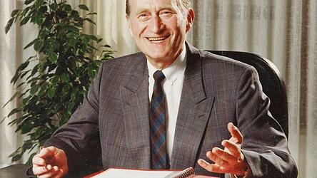 Mit der Sparkassent&auml;tigkeit und den Ehren&auml;mtern hatte Elmar Hurt viel Arbeit. Das Lachen verging ihm dennoch nie.