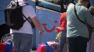 Besonders gefragt sind bei Tui in diesem Sommer Reiseziele wie Spanien einschlie&szlig;lich der Balearen und Kanaren. (Archivbild)