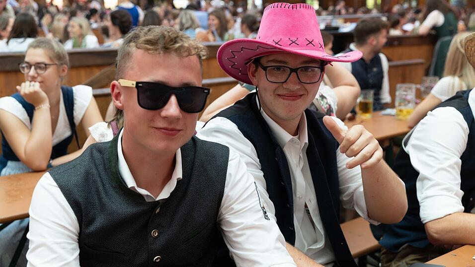 Die Partybilder vom Sonntag, 9. August, aus dem Festzelt Wenisch. Die Partybilder vom Sonntag, 9. August, aus dem Festzelt Wenisch.