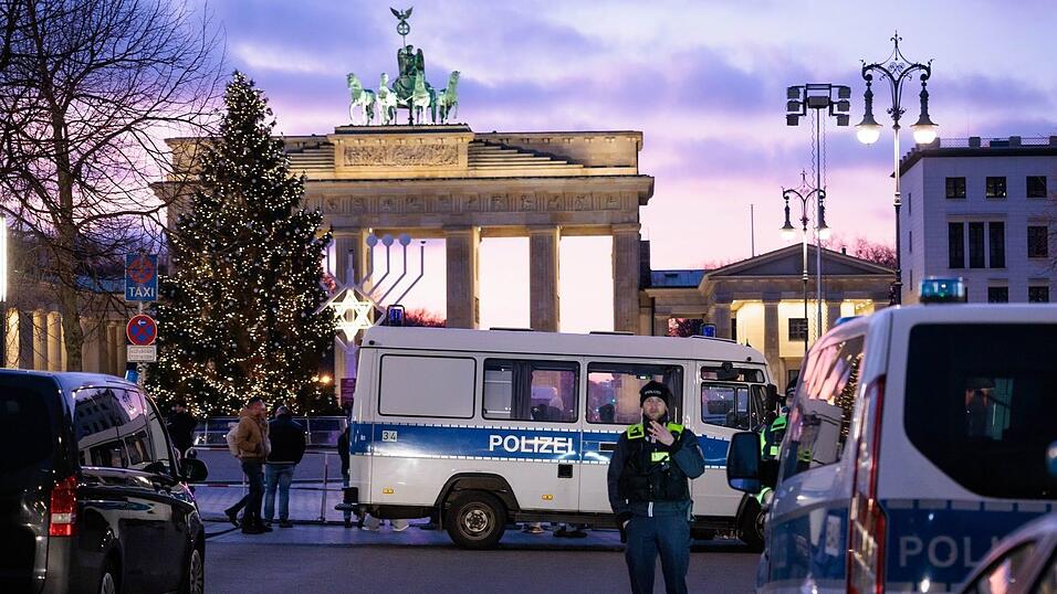 Die Gespräche in Berlin könnten eine entscheidende Phase der Friedensverhandlungen für die Ukraine einleiten. Die Gespräche in Berlin könnten eine entscheidende Phase der Friedensverhandlungen für die Ukraine einleiten.