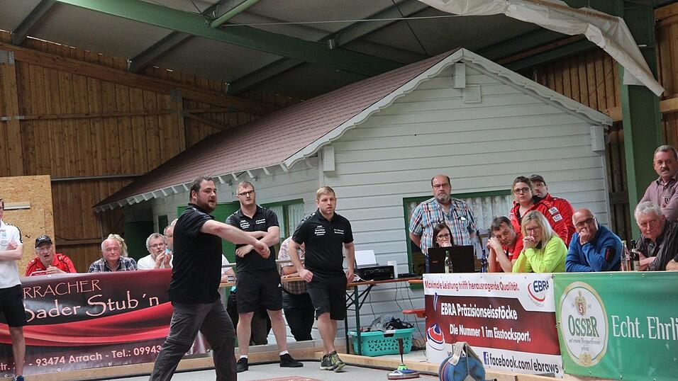 Trotz einer 3:1-F&uuml;hrung mussten sich die Buam aus dem Lamer Winkel am Ende dem TSV Hartpenning verdient mit 3:7 geschlagen geben.