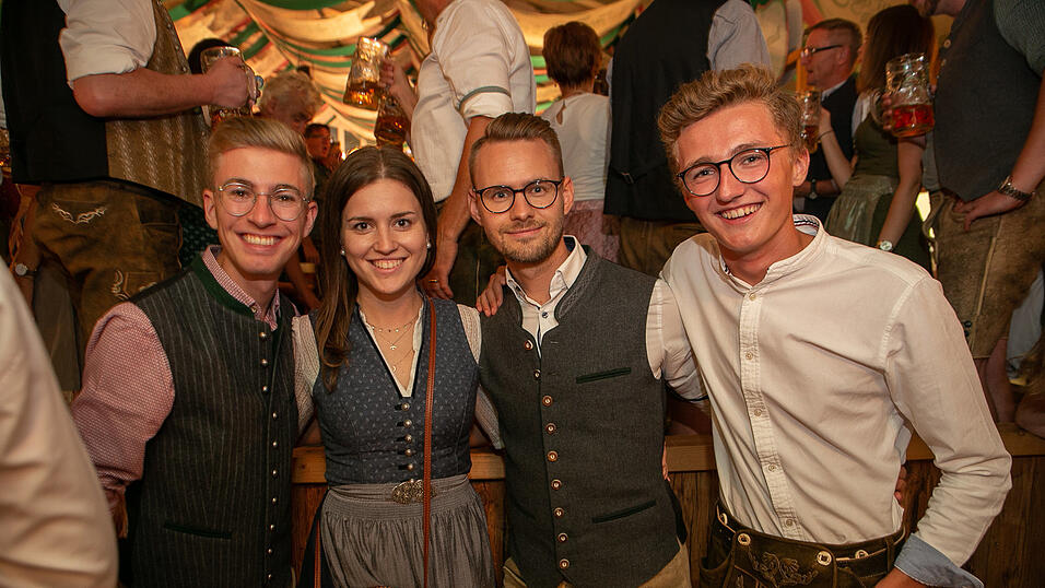 Die Partybilder von Sonntag, 21. August 2022, aus dem Festzelt Weckmann. 