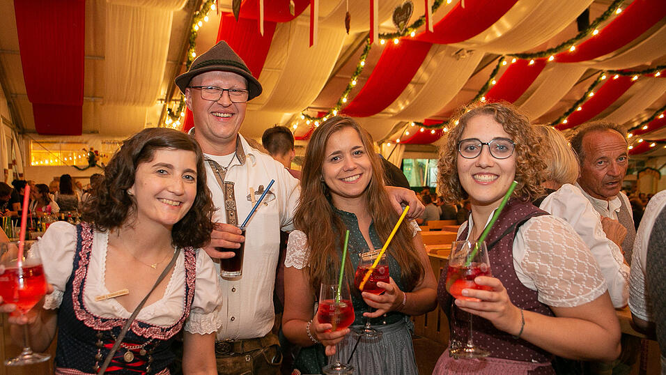 Die Partybilder von Freitag, 19. August 2022, aus dem Festzelt Greindl.