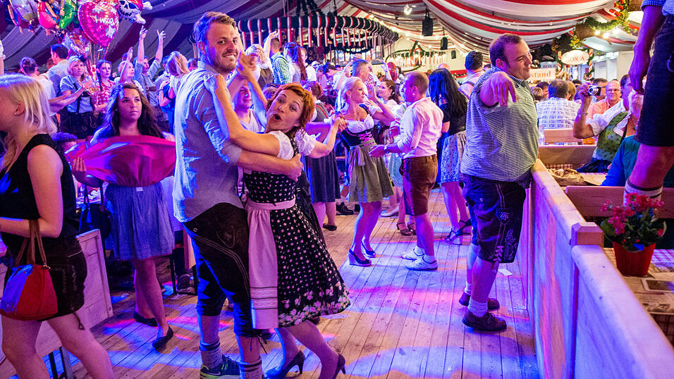 Impressionen vom Gäubodenvolksfest. Foto: Ulli Scharrer Impressionen vom Gäubodenvolksfest. Foto: Ulli Scharrer