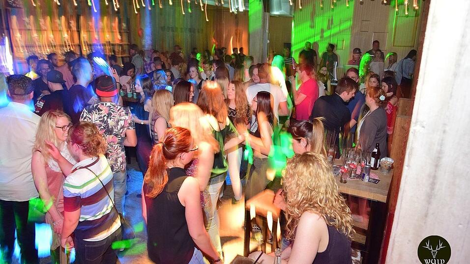 'Hoch die Hände, Wochenende' - so 'Wuid' wurde gefeiert in Straubing. 'Hoch die Hände, Wochenende' - so 'Wuid' wurde gefeiert in Straubing.