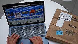 Bei keinem anderen Online-Händler bestellen Kunden so viel wie bei Amazon. Bei keinem anderen Online-Händler bestellen Kunden so viel wie bei Amazon.