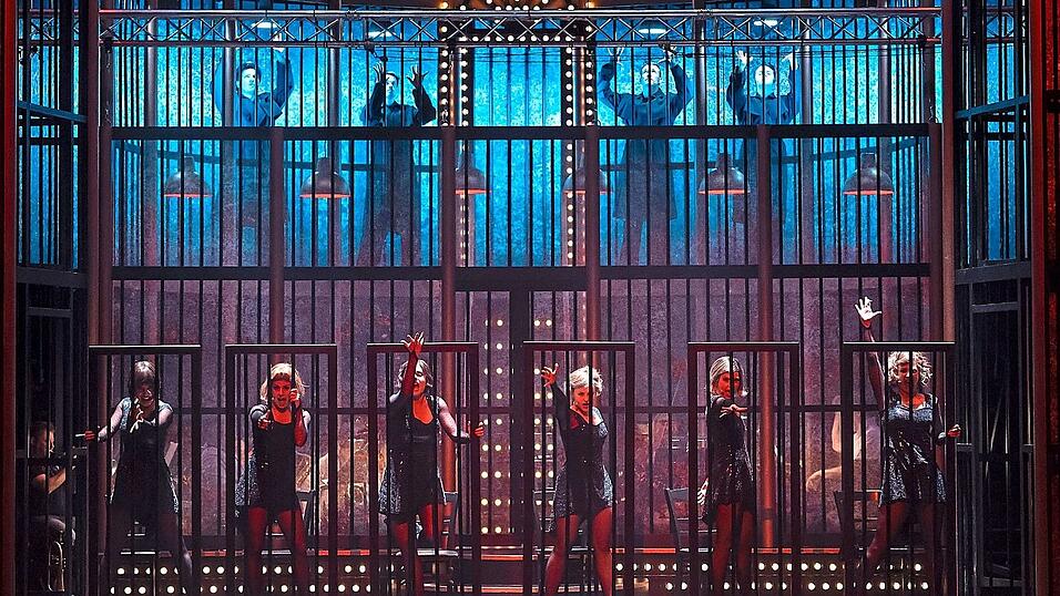 'Chicago' spielt zum gr&ouml;&szlig;ten Teil hinter Gittern - schlie&szlig;lich geht es um Mord.