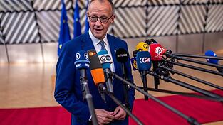 Die EU-Länder versuchen, sich bis Jahresende auf einen Kompromiss für den billionenschweren Gemeinschaftshaushalt für die Jahre 2028 bis 2034 zu verständigen. Die EU-Länder versuchen, sich bis Jahresende auf einen Kompromiss für den billionenschweren Gemeinschaftshaushalt für die Jahre 2028 bis 2034 zu verständigen.