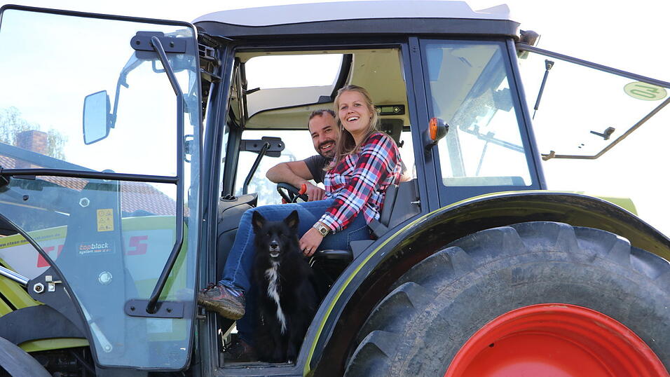 Barbara Kolbeck und Christian Busl sind seit drei Jahren unzertrennlich. Nun l&auml;uten die Hochzeitsglocken.