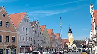 Zahlreiche st&auml;dtebauliche Ziele zur Weiterentwicklung der Ortsmitte wurden in den vergangenen Jahren bereits umgesetzt. Nun soll auf dem Areal Marktplatz 6 ein B&uuml;rger- und Kulturzentrum entstehen.