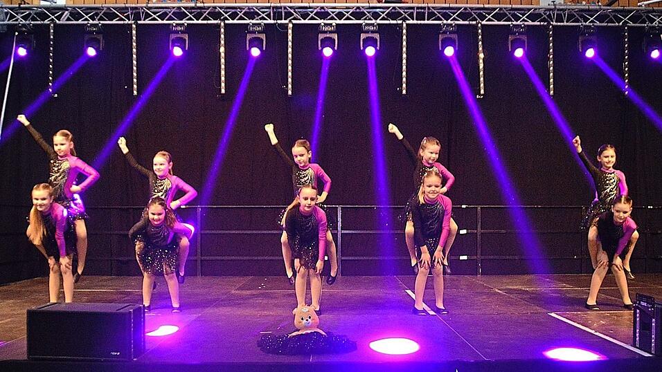 Die Screamix-Minis vom TSV Kirchberg eröffneten das Festival. Die Screamix-Minis vom TSV Kirchberg eröffneten das Festival.