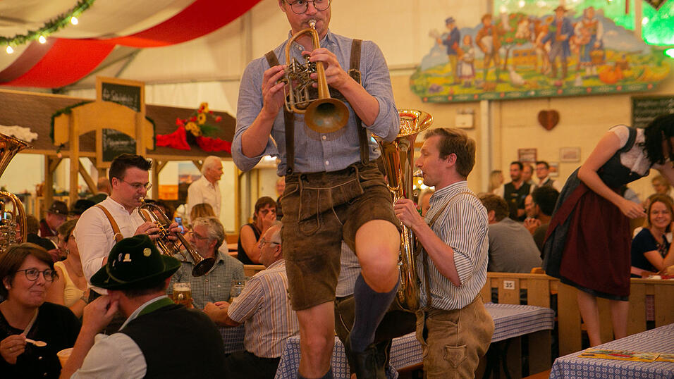 Die Partybilder von Sonntag, 21. August 2022, aus dem Festzelt Greindl.