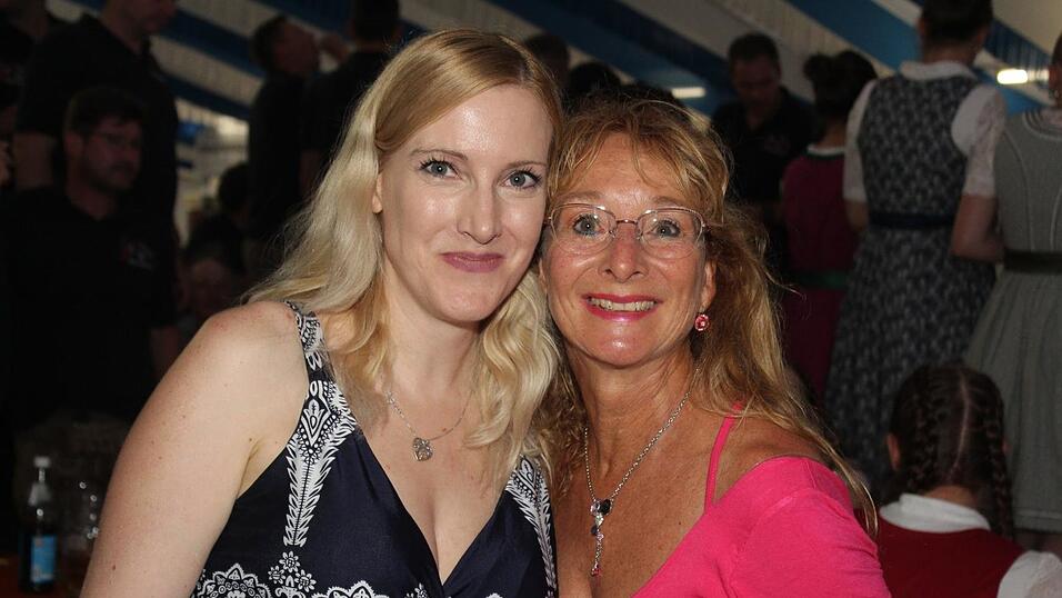 Zur Musik von Headless wurde ausgelassen gefeiert.