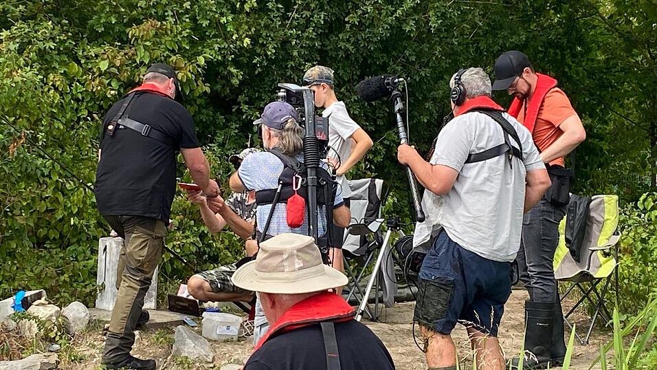 Die Kontrollen an der Donau wurden von einem TV-Team von 'Achtung Kontrolle' begleitet. Die Kontrollen an der Donau wurden von einem TV-Team von 'Achtung Kontrolle' begleitet.