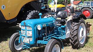 Hummels Traktor war schon zweimal bei der Oldtimer-WM dabei. Hummels Traktor war schon zweimal bei der Oldtimer-WM dabei.